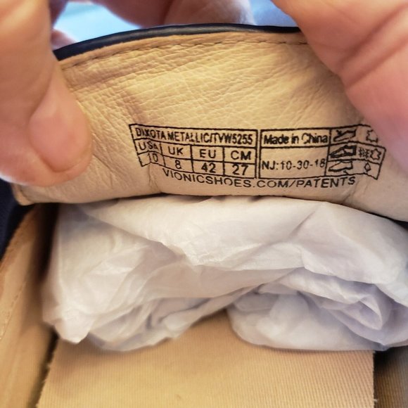 VIONIC Purple Metallic Leather Sneakers Slip On Dakota Mules Size 10 US runs WD - Picture 4 of 11